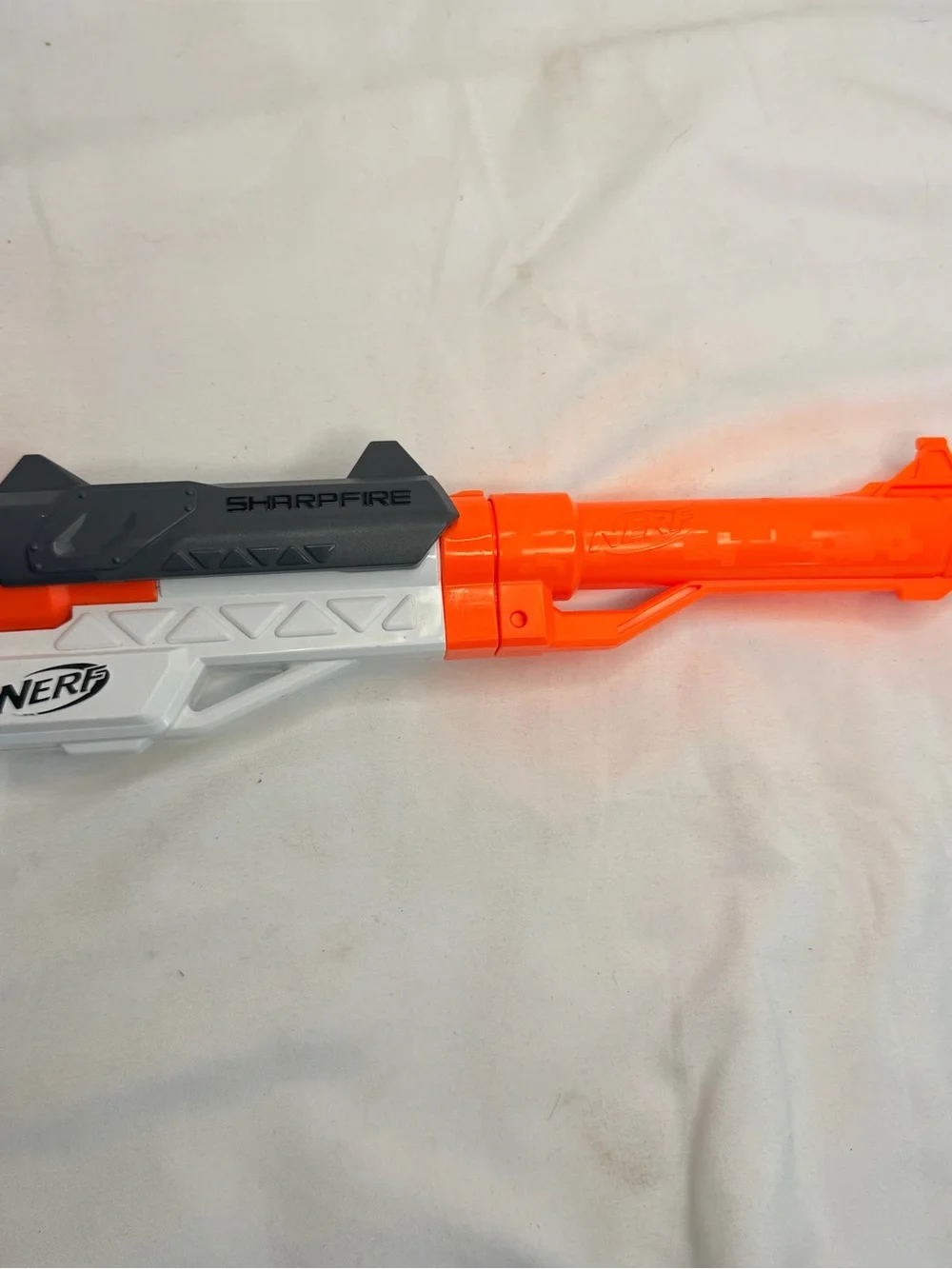 Nerf N-Strike Elite Sharpfire is a versatile 6-in-1 convertible blaster